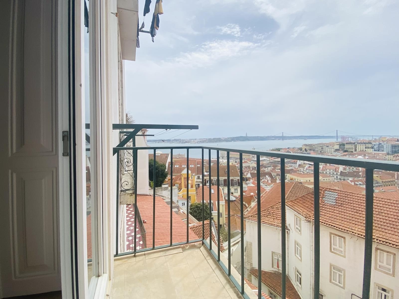 Apartamento T2 com vista, Castelo, Lisboa - Imagem 5