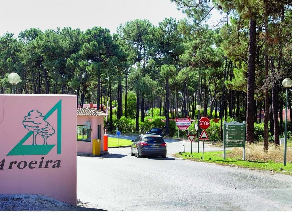 Plot 1484 m2, Aroeira, Almada 67318342