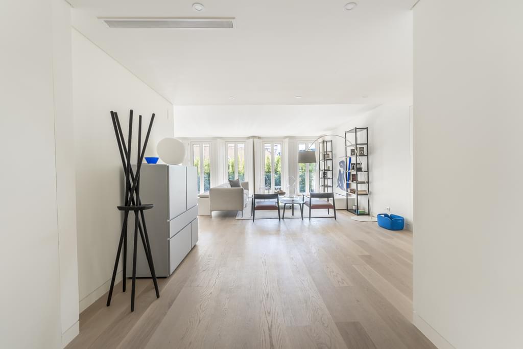 3 Bedroom Apartment in Viscondessa dos Olivais, Olivais, Lisboa 2907663773