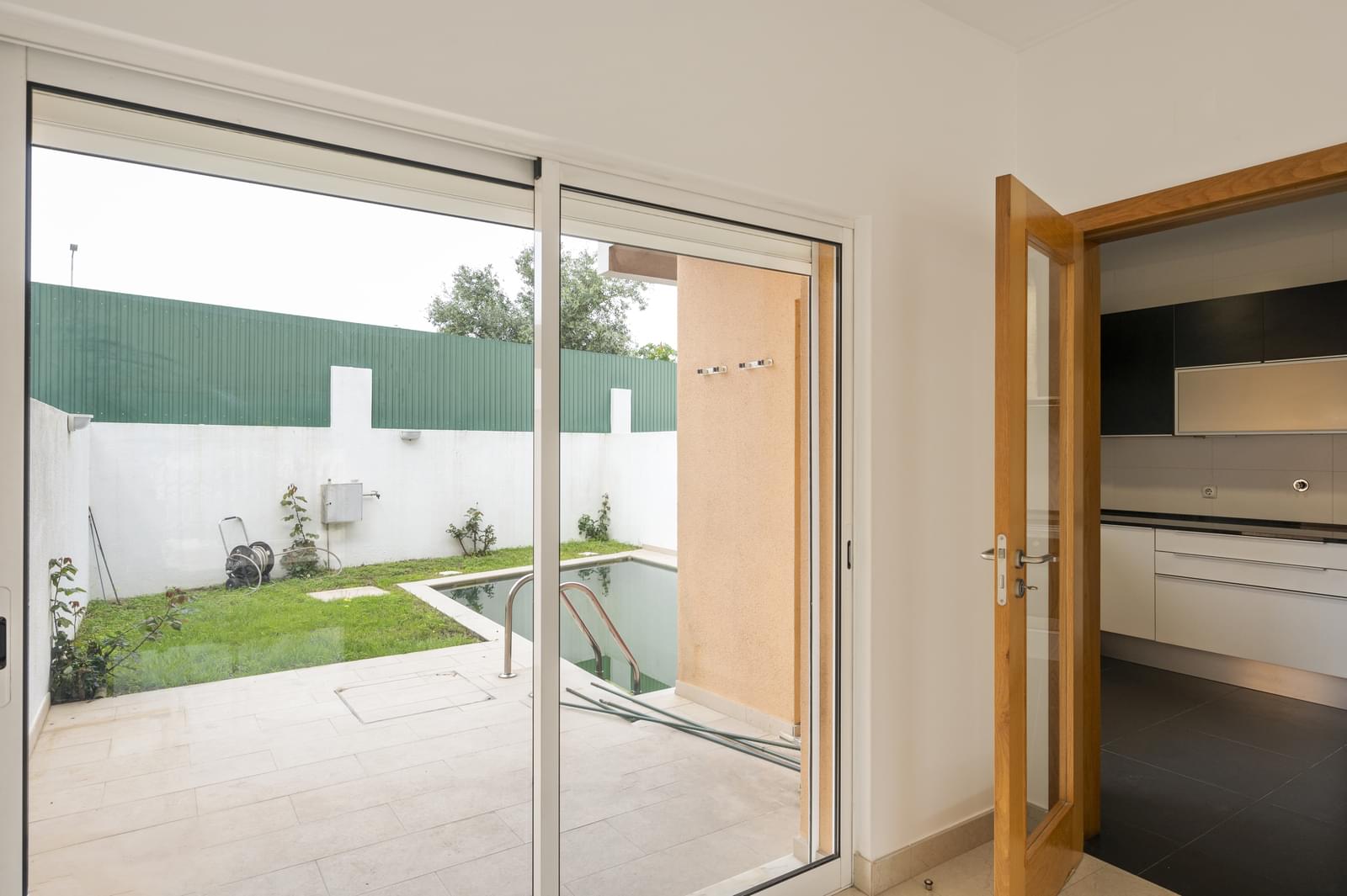 Moradia T3 com piscina, Tires, Cascais - Imagem 3