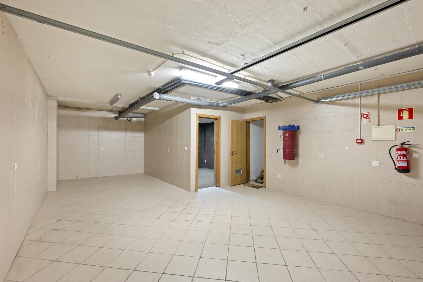 Moradia T3 com piscina, Tires, Cascais - Imagem 34