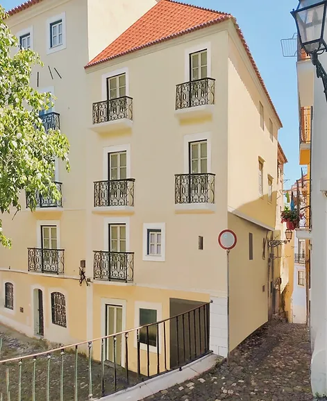 Studio Apartment in Freitas, Castelo, Lisboa