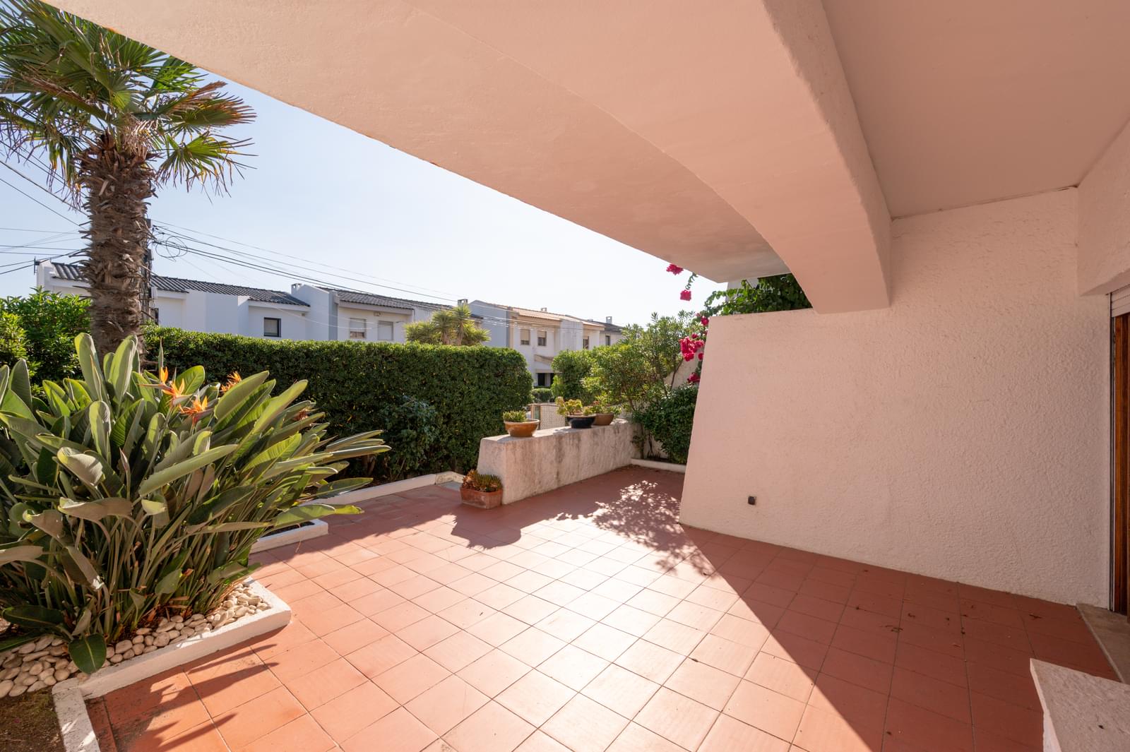 Apartamento T2 com jardim, Parede, Cascais - Imagem 1