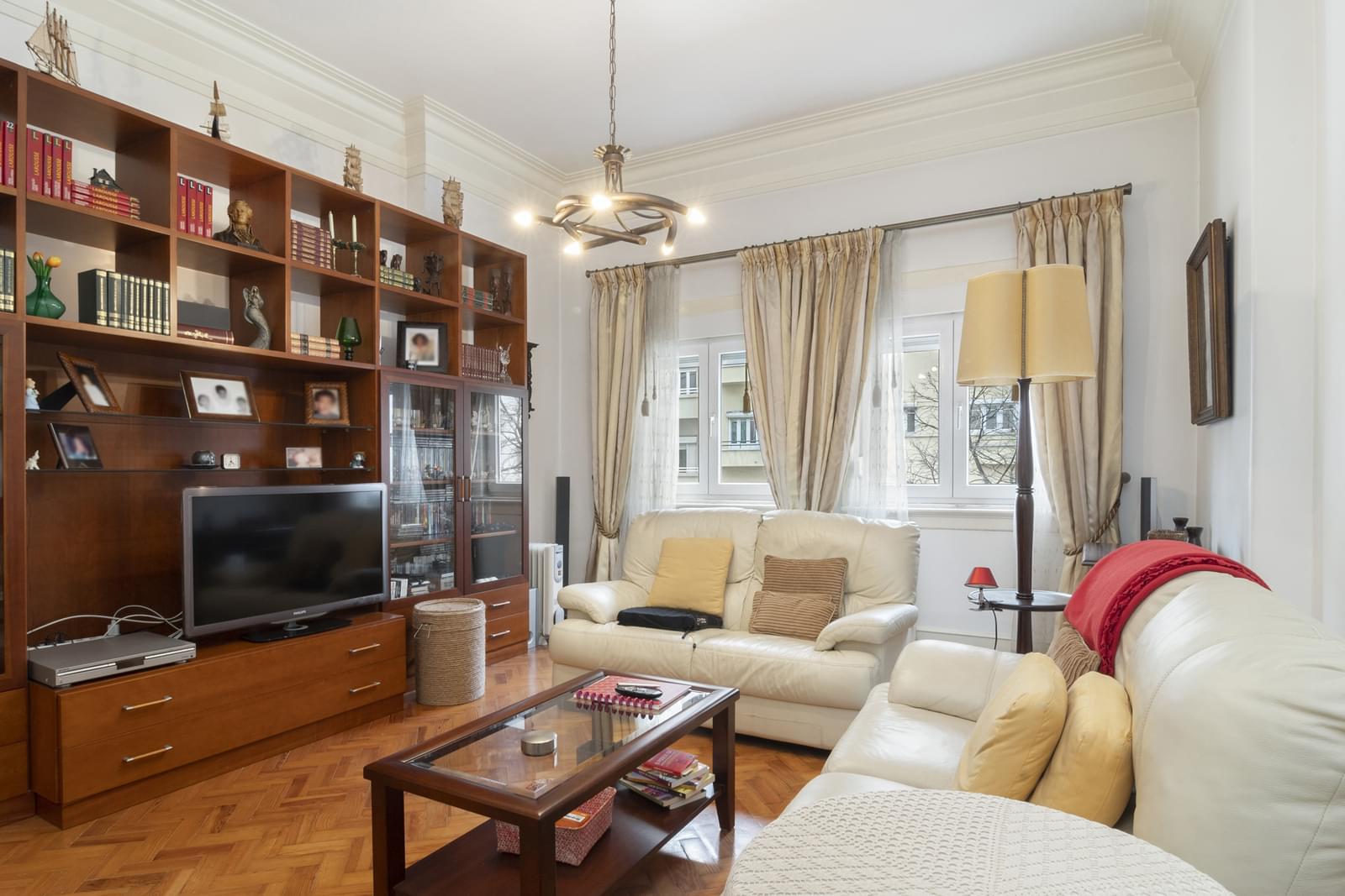 Apartamento T4 + 1 com vista, Areeiro, Lisboa - Imagem 2