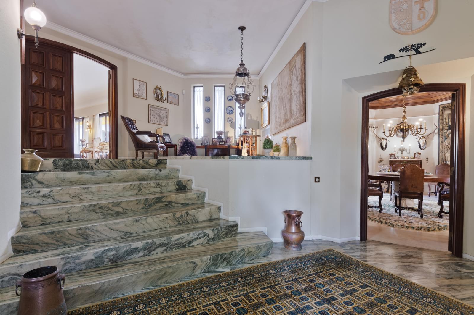 6 Bedroom Villa/Townhouse's Image 19