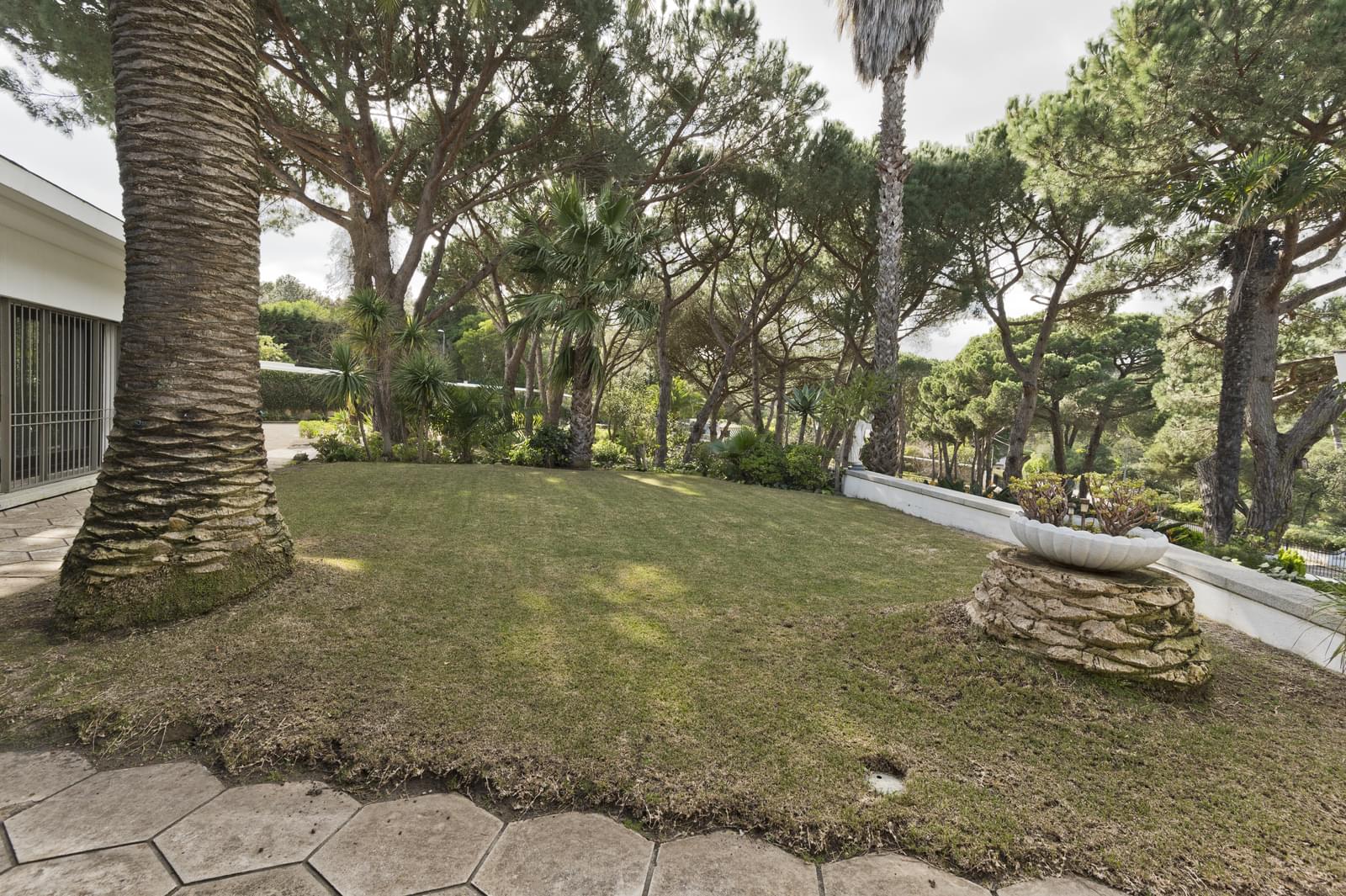 6 Bedroom Villa/Townhouse's Image 14