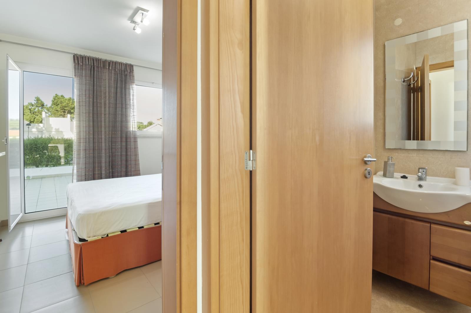 4 Bedroom Villa/Townhouse's Image 5