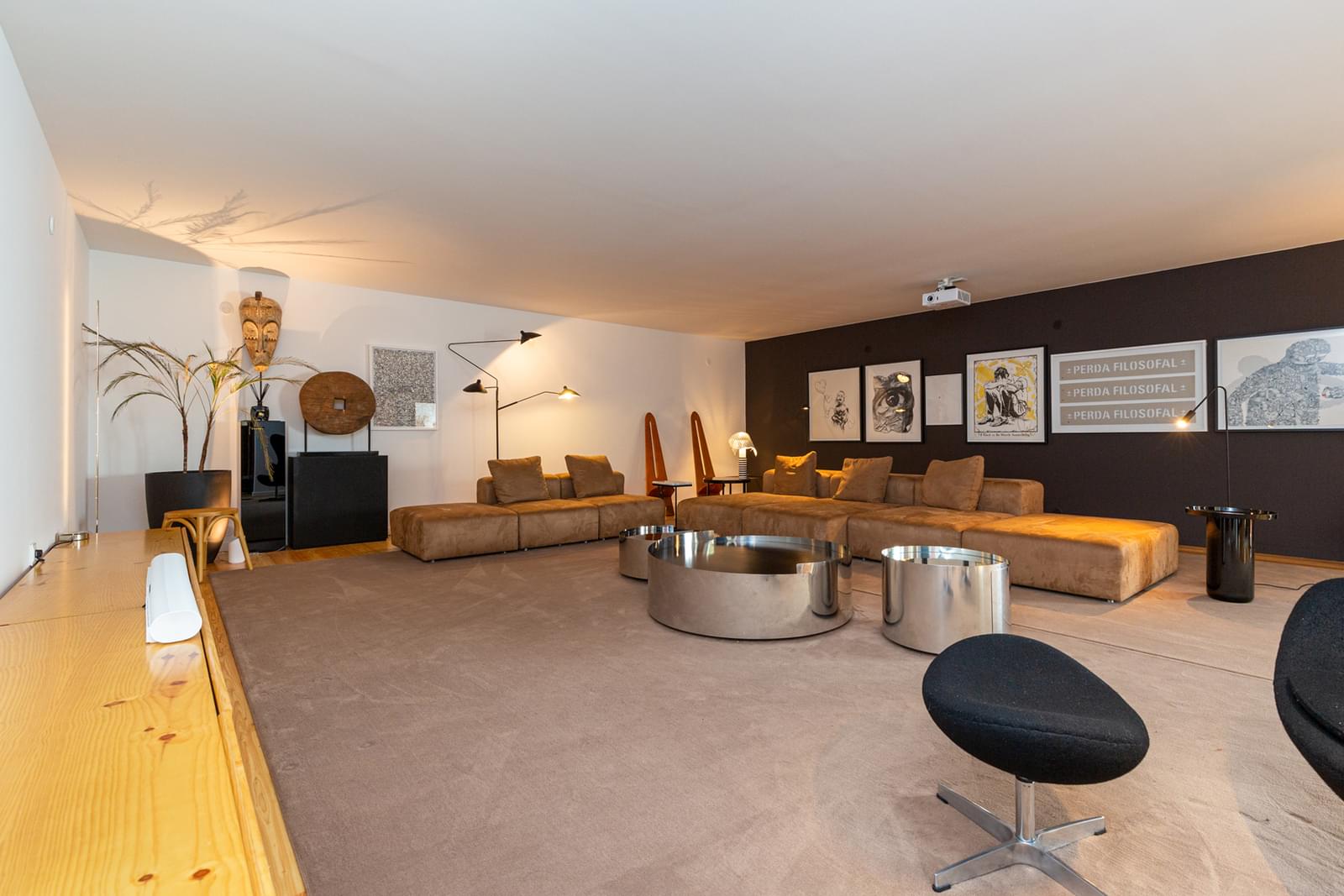 4 Bedroom Villa/Townhouse's Image 7