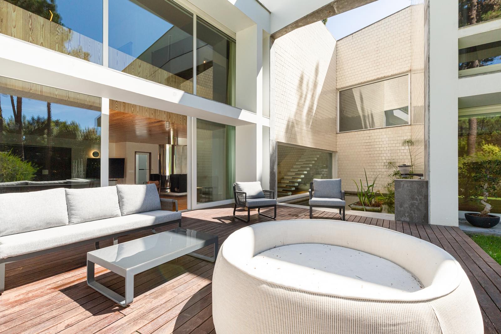 4 Bedroom Villa/Townhouse's Image 44