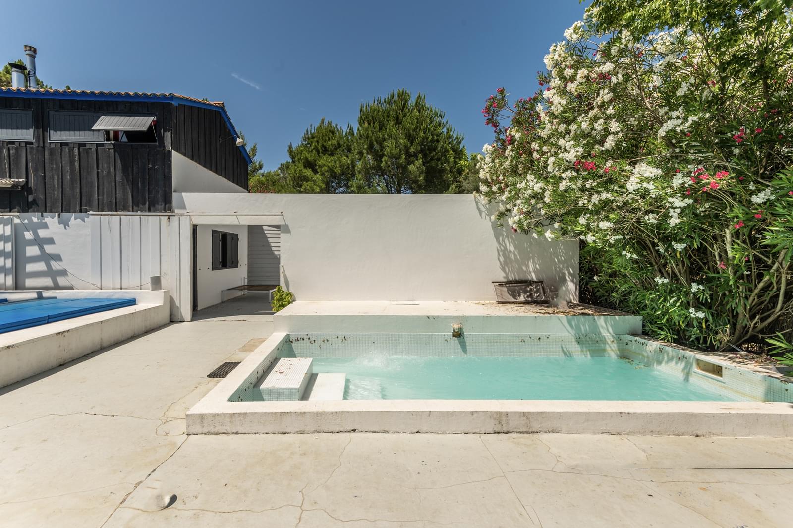 2 Bedroom Villa/Townhouse's Image 11