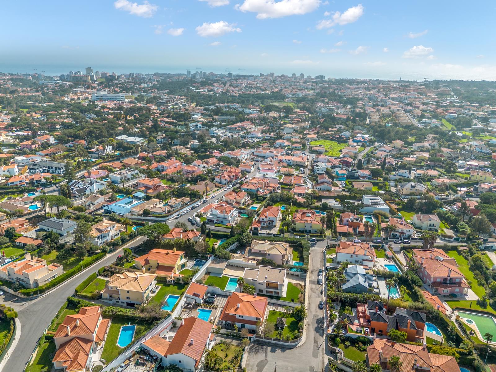 4 Bedroom Villa/Townhouse's Image 4