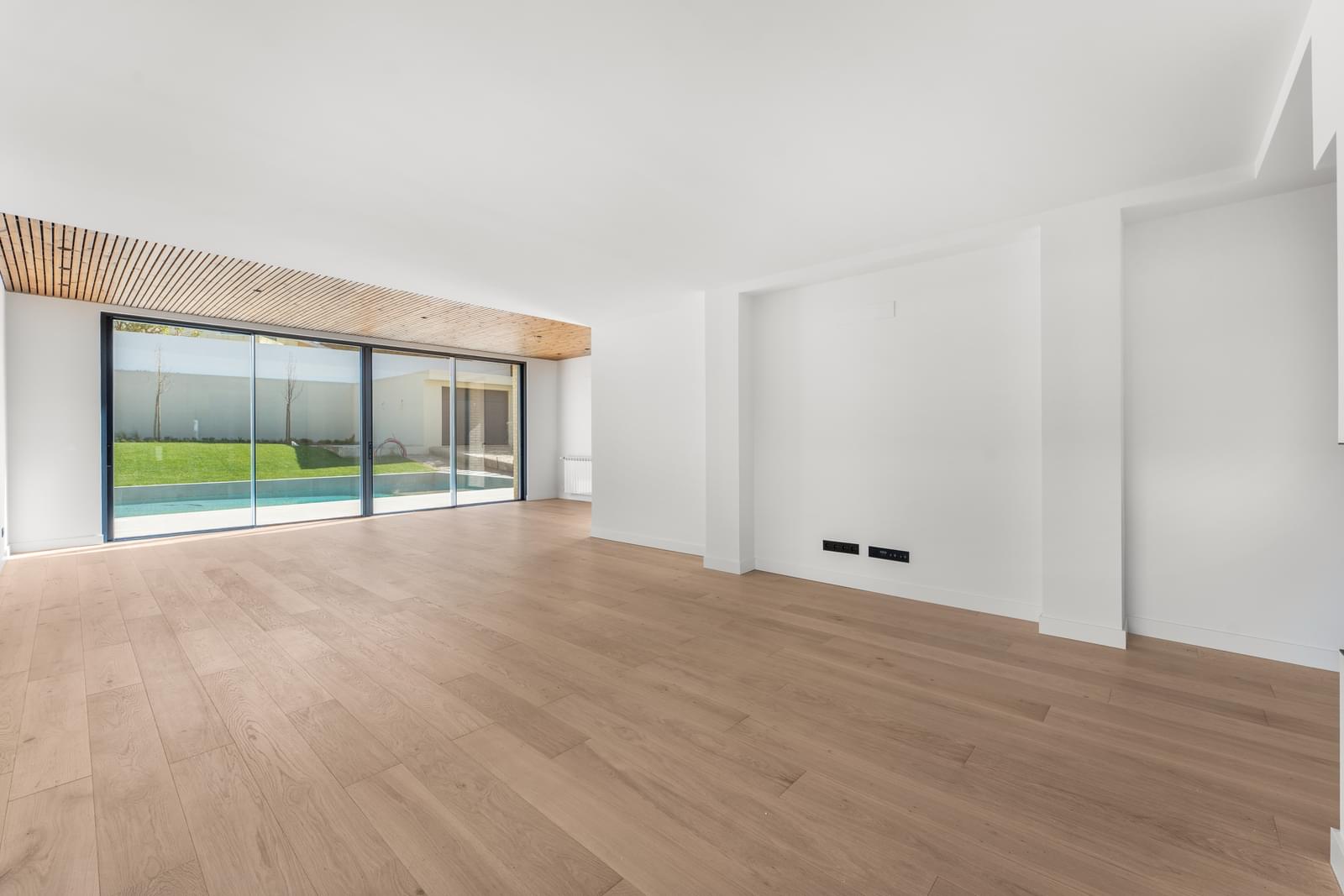 4 Bedroom Villa/Townhouse's Image 9