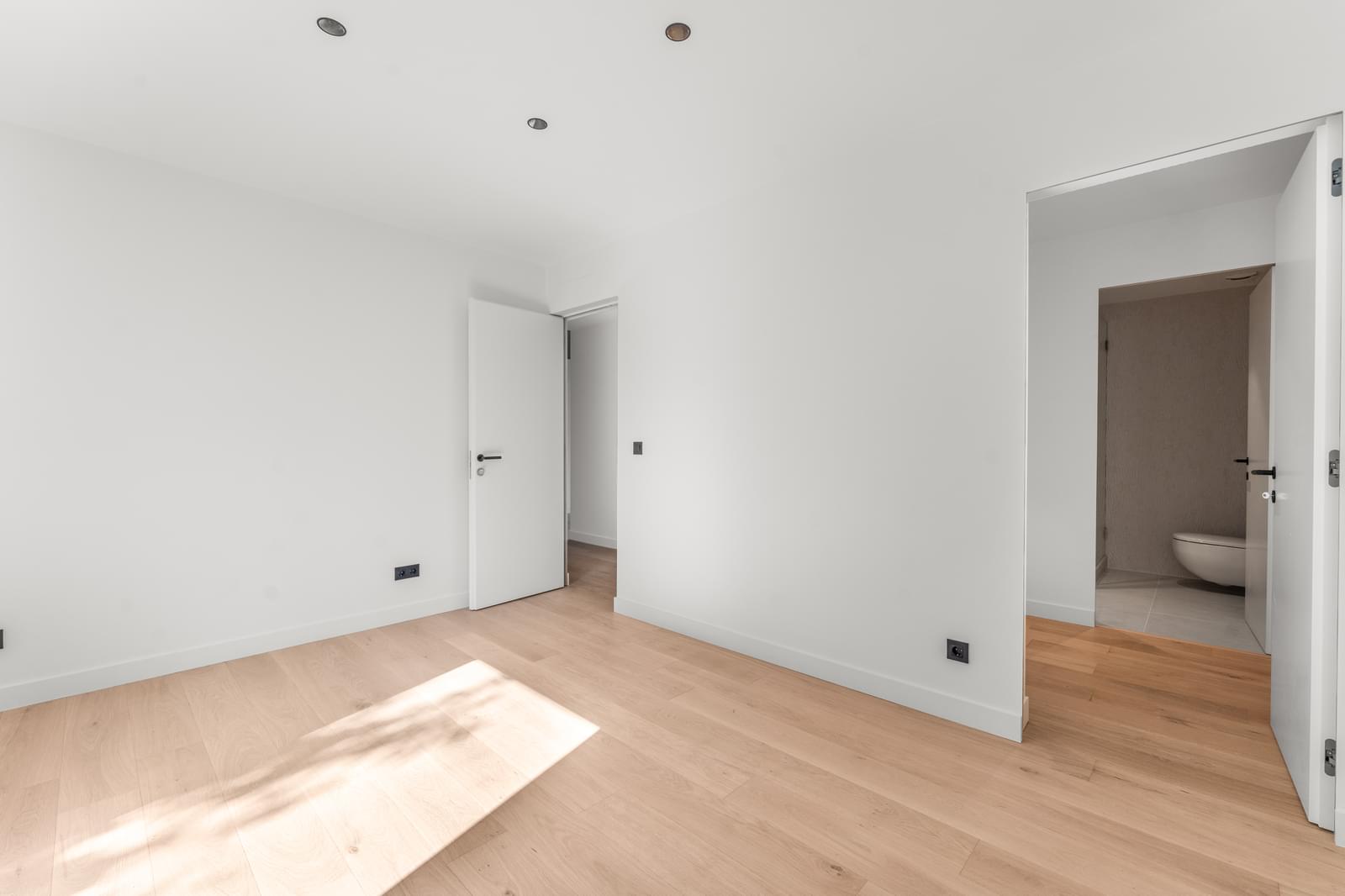 4 Bedroom Villa/Townhouse's Image 20