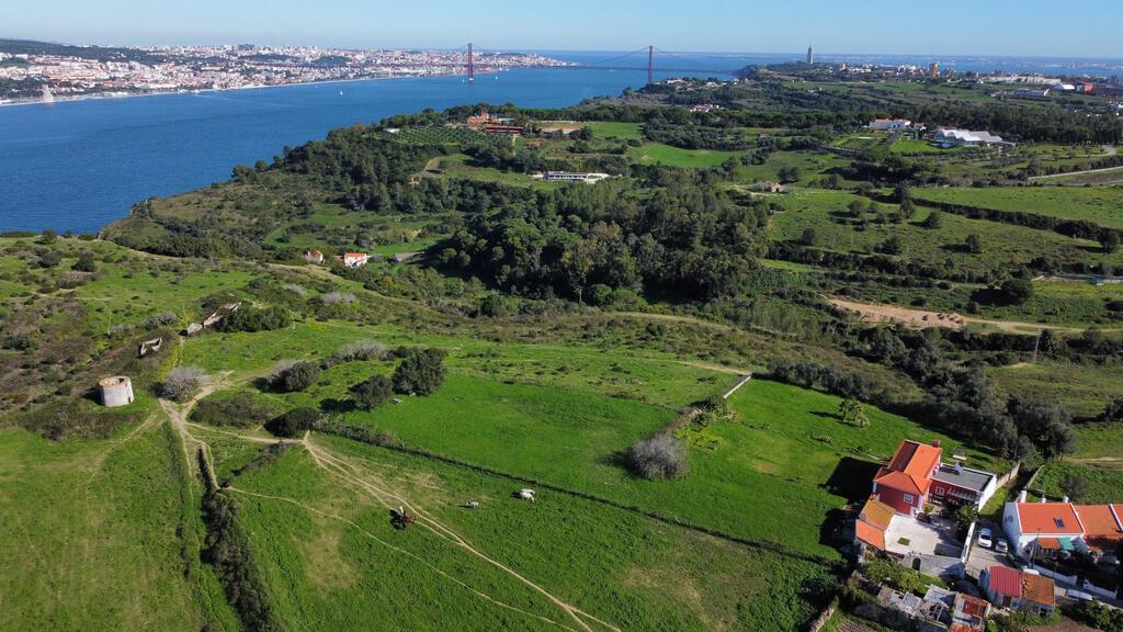 5 Bedroom Detached house with garden, Trafaria, Almada 1371006746