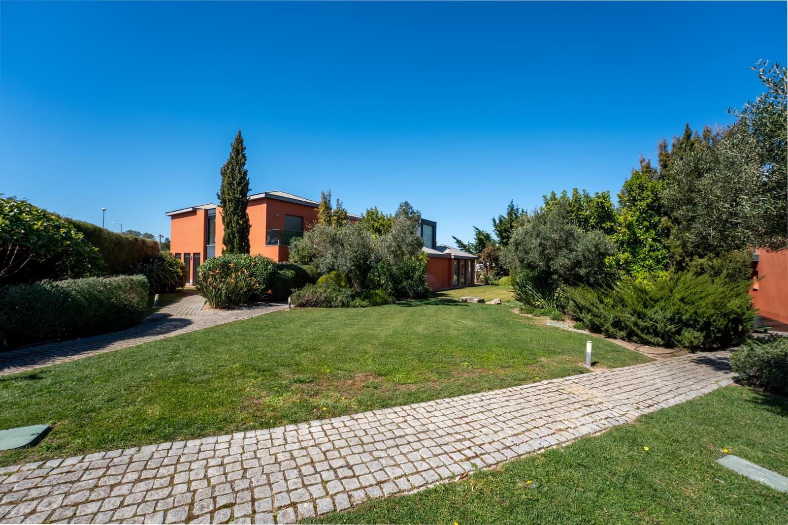 4 Bedroom Villa/Townhouse's Image 85
