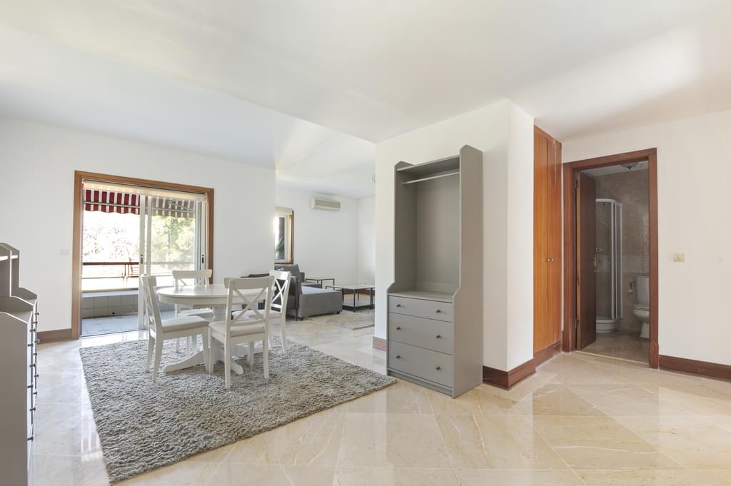 2 Bedroom Apartment with garden, Estoril, Cascais 2951070002