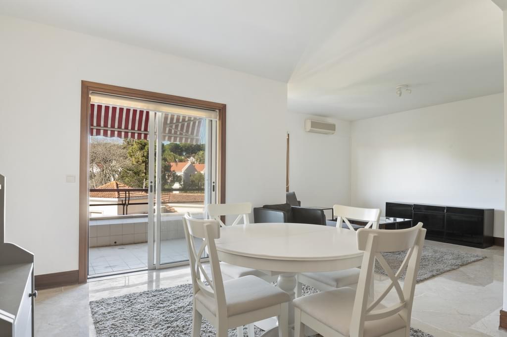 2 Bedroom Apartment with garden, Estoril, Cascais 2951070002