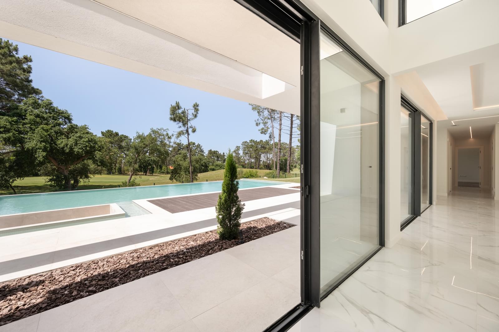 5 Bedroom Villa/Townhouse's Image 9