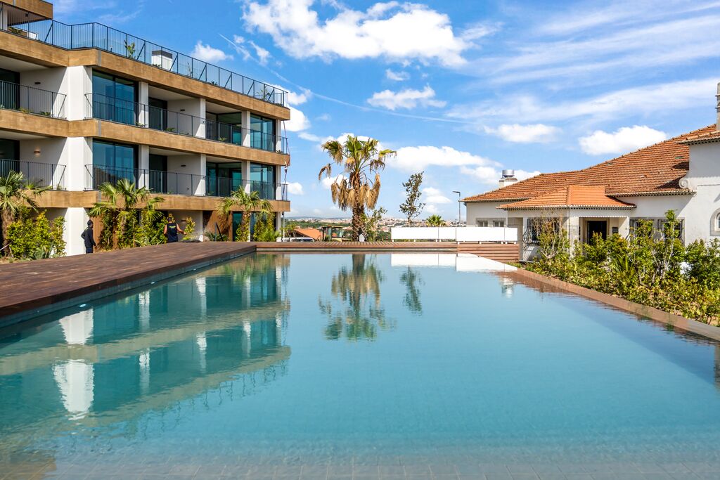 2 Bedroom Apartment in Golf Residences, Estoril, Cascais