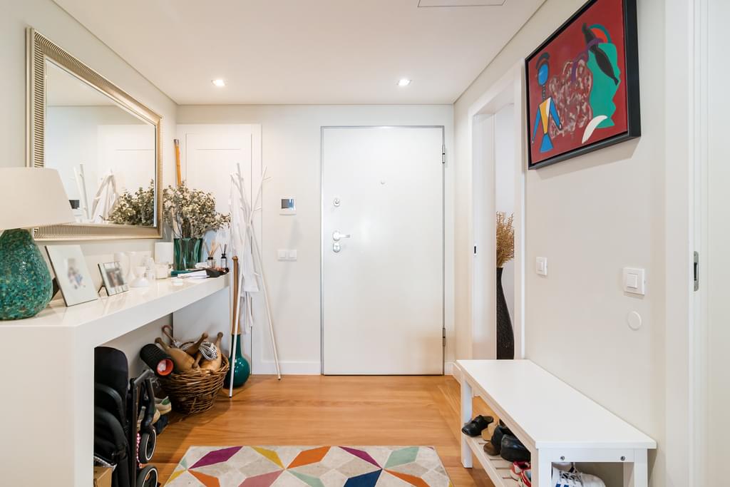 4 Bedroom Apartment with parking, Infante Santo (Prazeres), Lisboa 2983234366