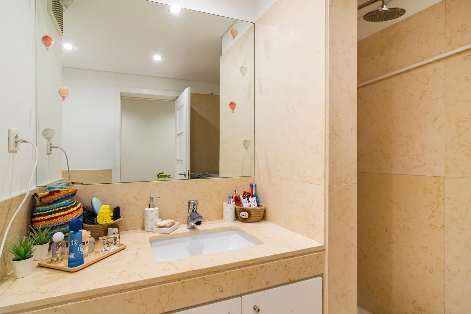 4 Bedroom Apartment/Flat's Image 25