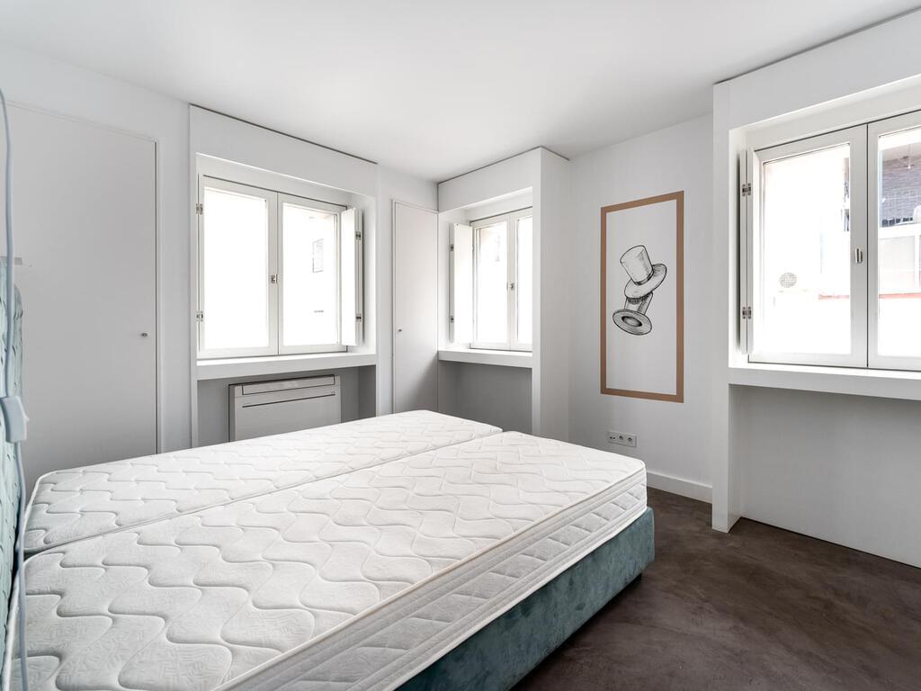 2 Bedroom Triplex in Barroca 8, Rossio, Lisboa 1903699207