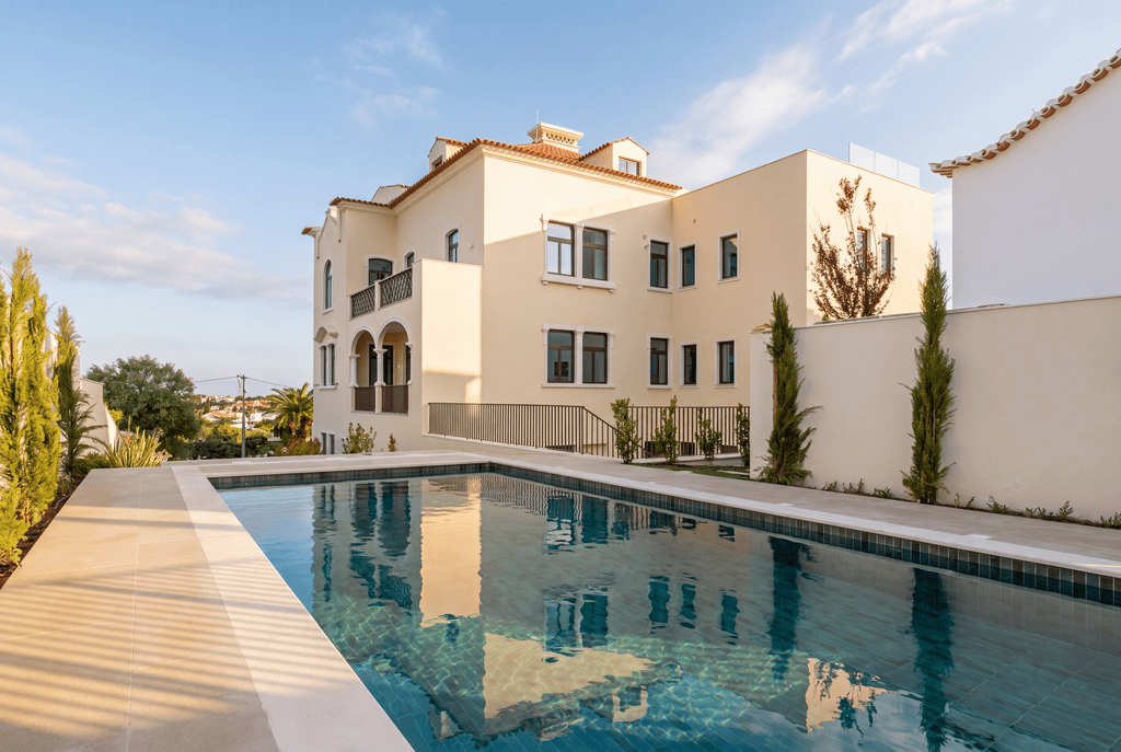 3 Bedroom Apartment in Galardi, Monte Estoril, Cascais 3788884652