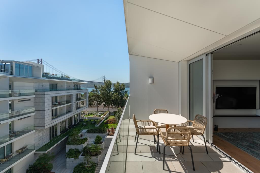 2 Bedroom Apartment with balcony, Junqueira, Lisboa 1293497548