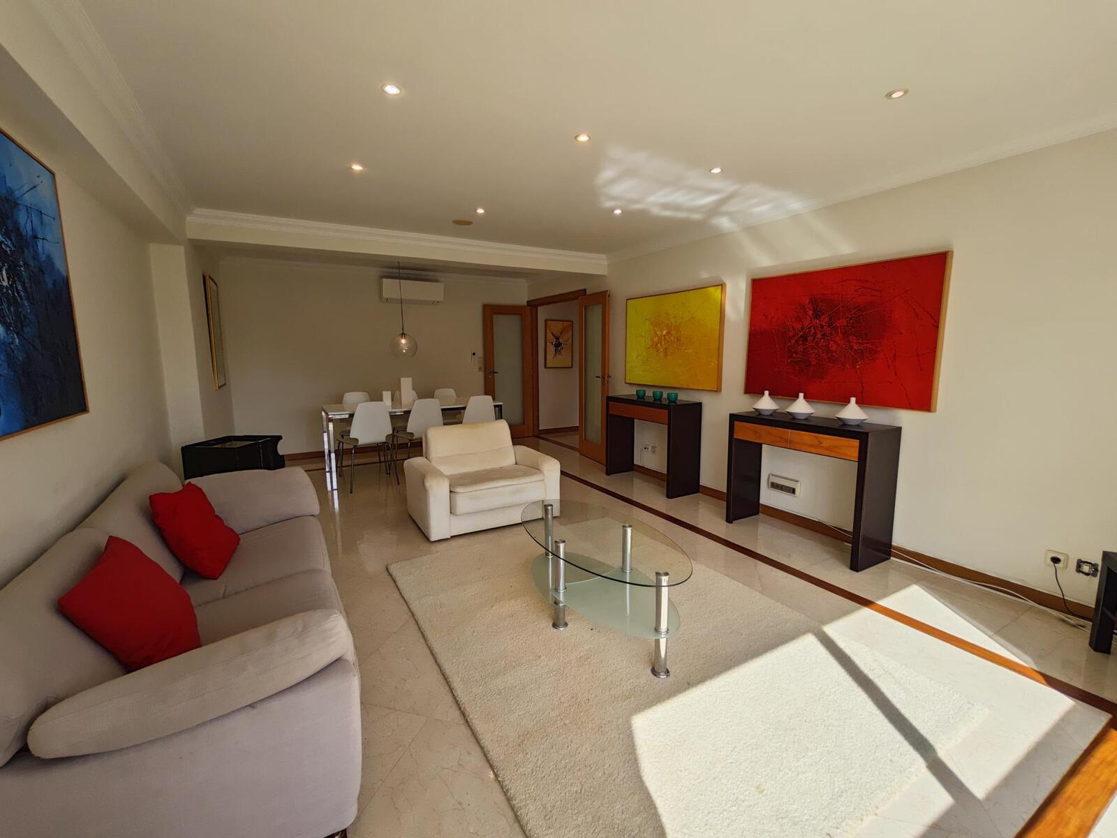 Apartamento T2 com jardim, Cascais - Imagem 10