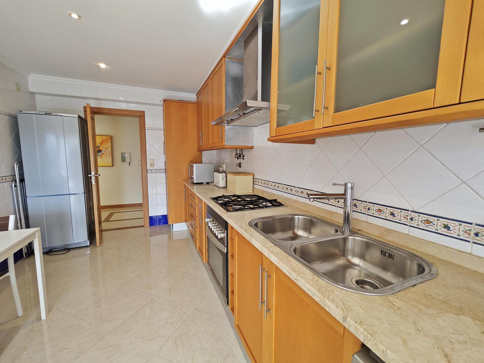 Apartamento T2 com jardim, Cascais - Imagem 13
