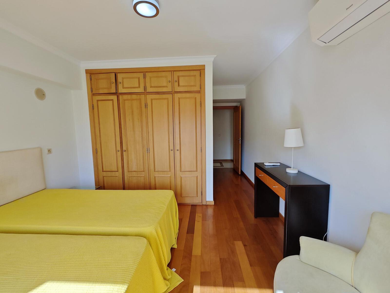 Apartamento T2 com jardim, Cascais - Imagem 21