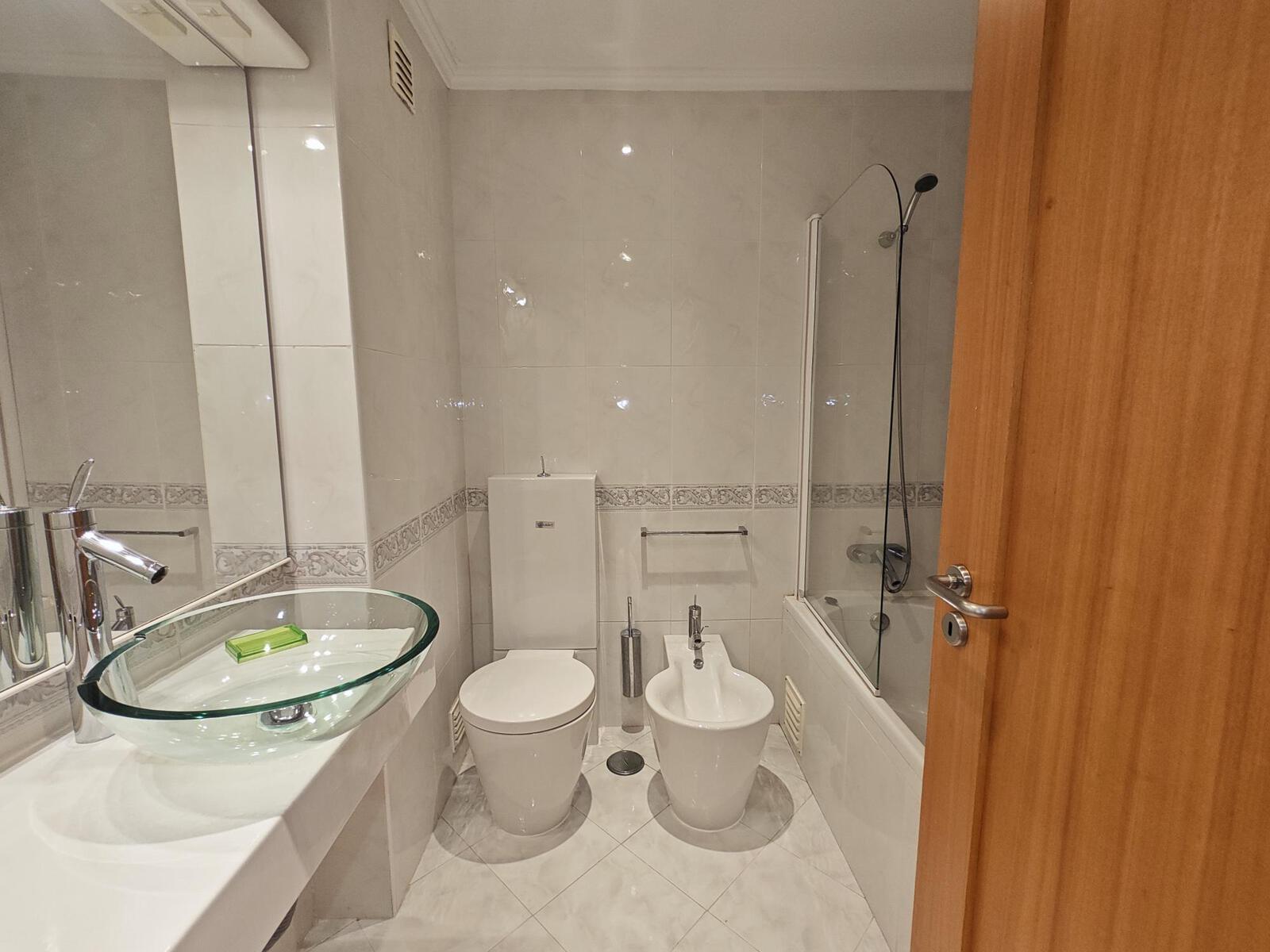 Apartamento T2 com jardim, Cascais - Imagem 17