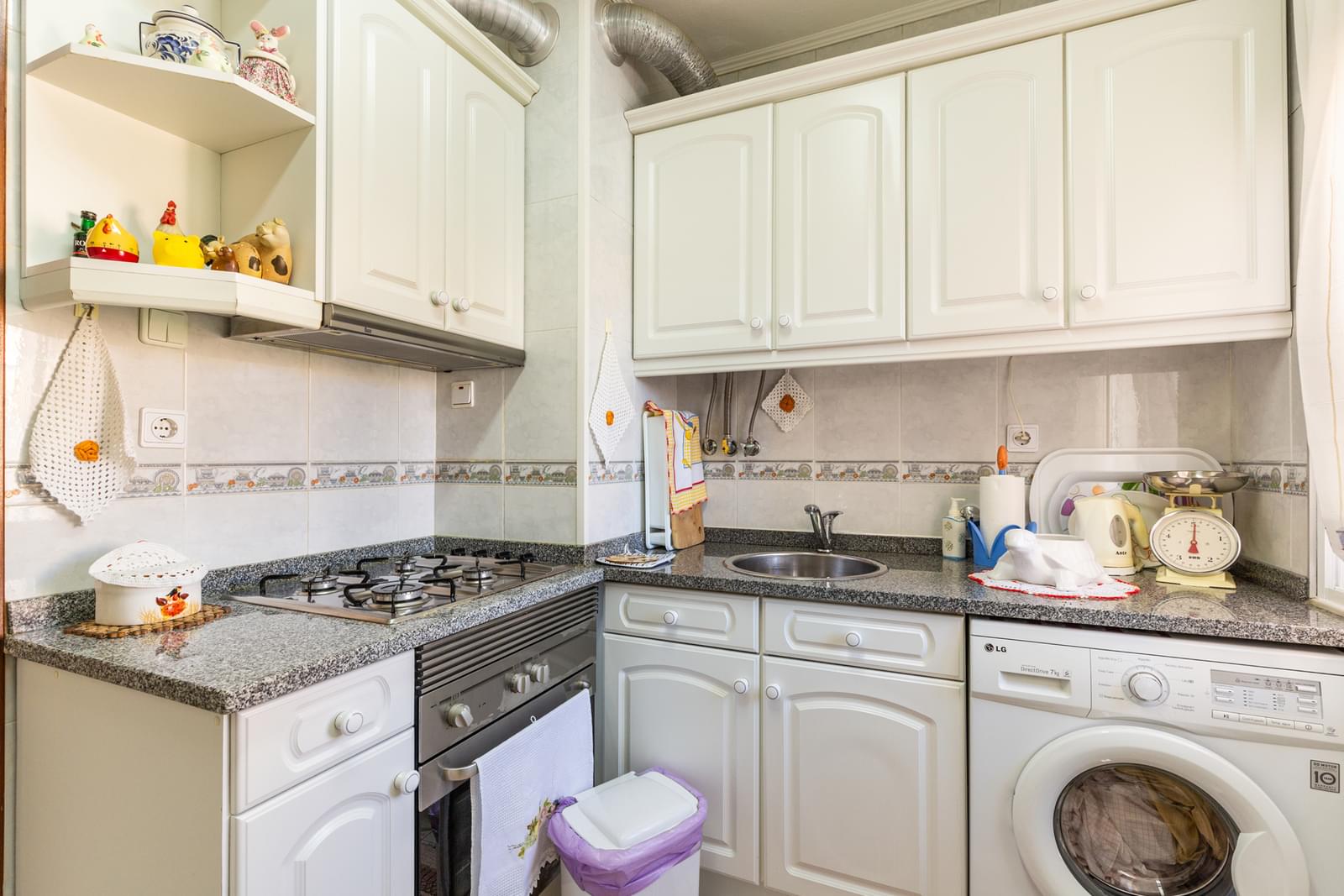 Apartamento T2 com vista, Encarnação, Lisboa - Imagem 11
