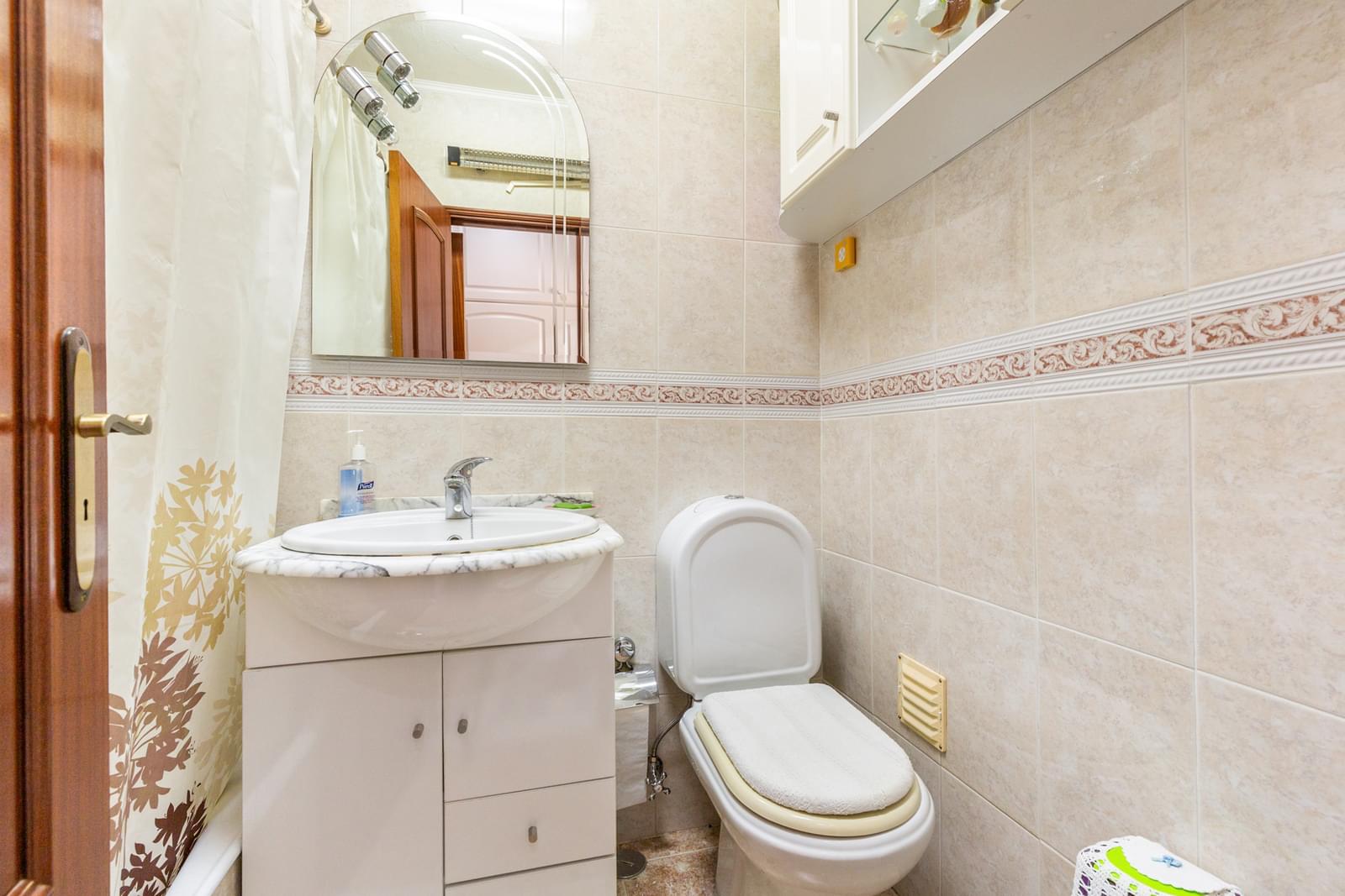 Apartamento T2 com vista, Encarnação, Lisboa - Imagem 15