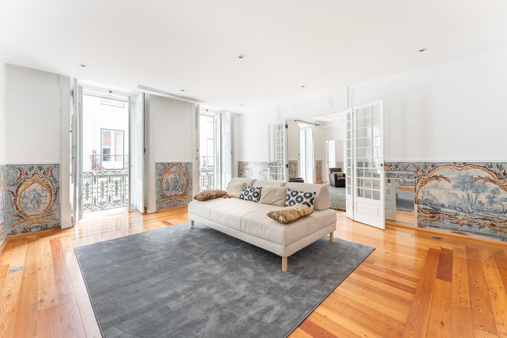 4 Bedroom Apartment with parking, Chiado, Lisboa 275271769
