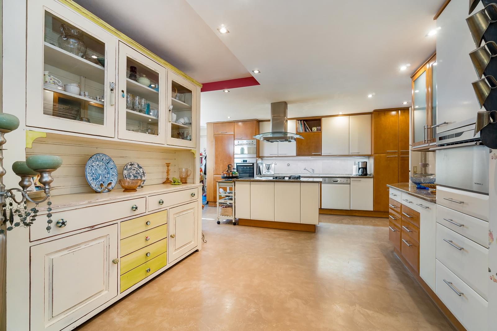 5 Bedroom Villa/Townhouse's Image 21