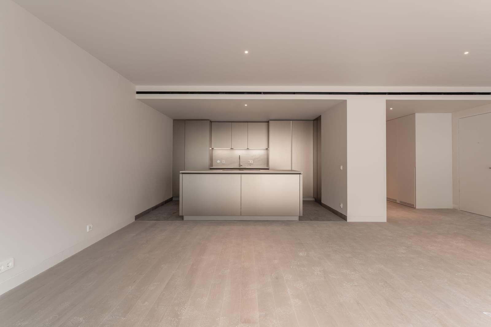 2 Bedroom Apartment/Flat's Image 4