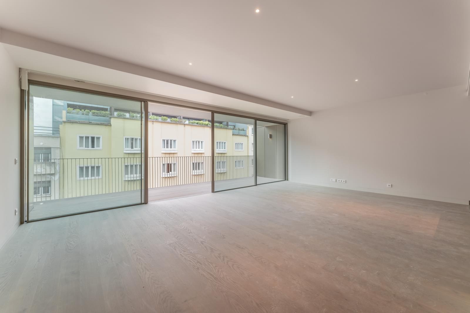 2 Bedroom Apartment/Flat's Image 3