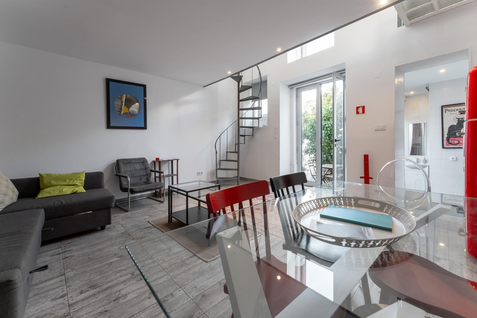2 Bedroom Apartment/Flat's Image 32