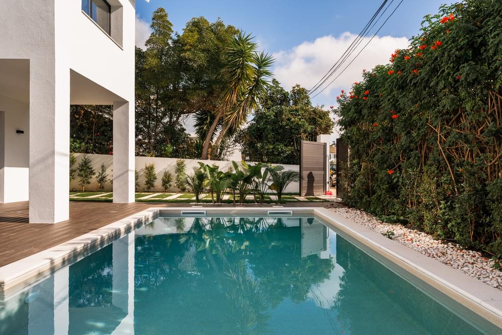 4 Bedroom Detached house with swimming pool, São João do Estoril, Cascais 2381471403
