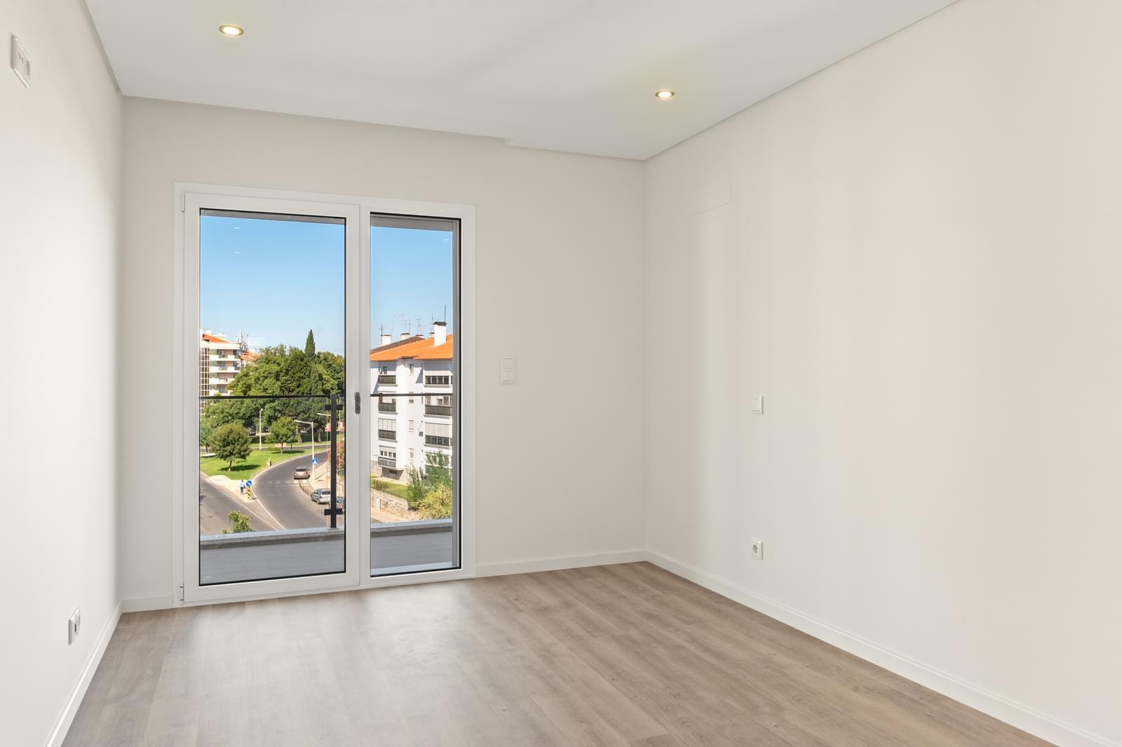 Apartamento T2 com estacionamento, Parede, Cascais - Imagem 11