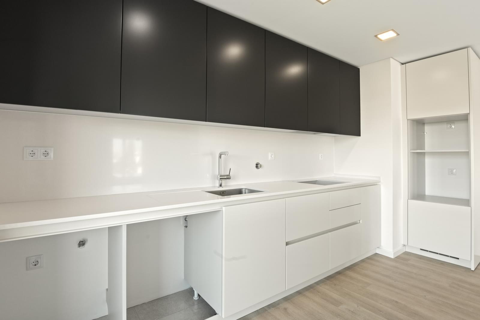 Apartamento T2 com estacionamento, Parede, Cascais - Imagem 8