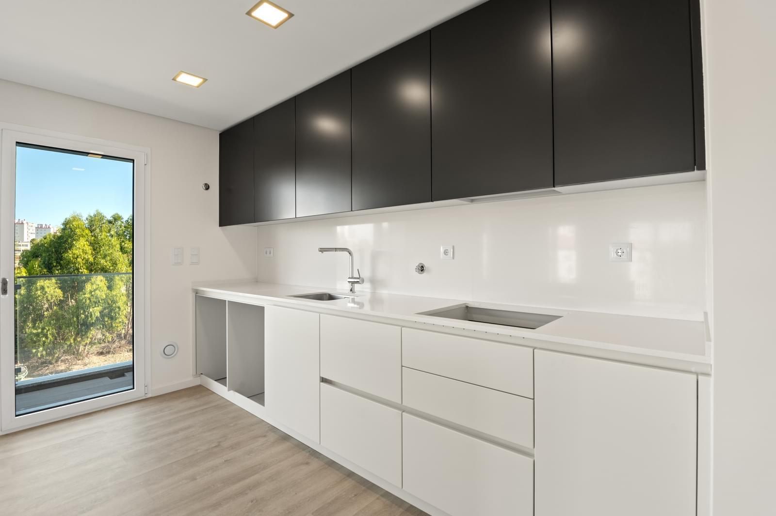 Apartamento T2 com estacionamento, Parede, Cascais - Imagem 9