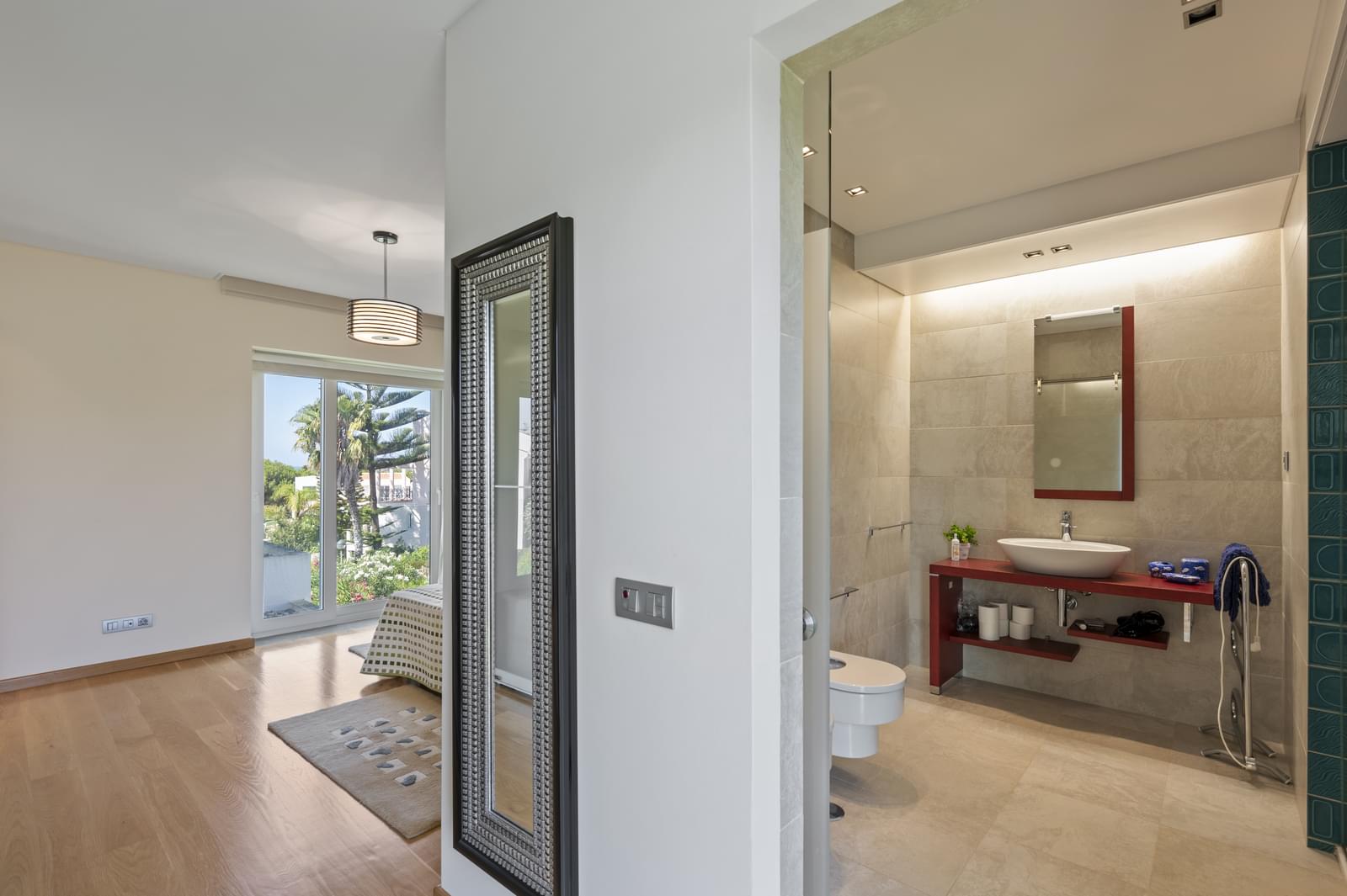 4 Bedroom Villa/Townhouse's Image 18