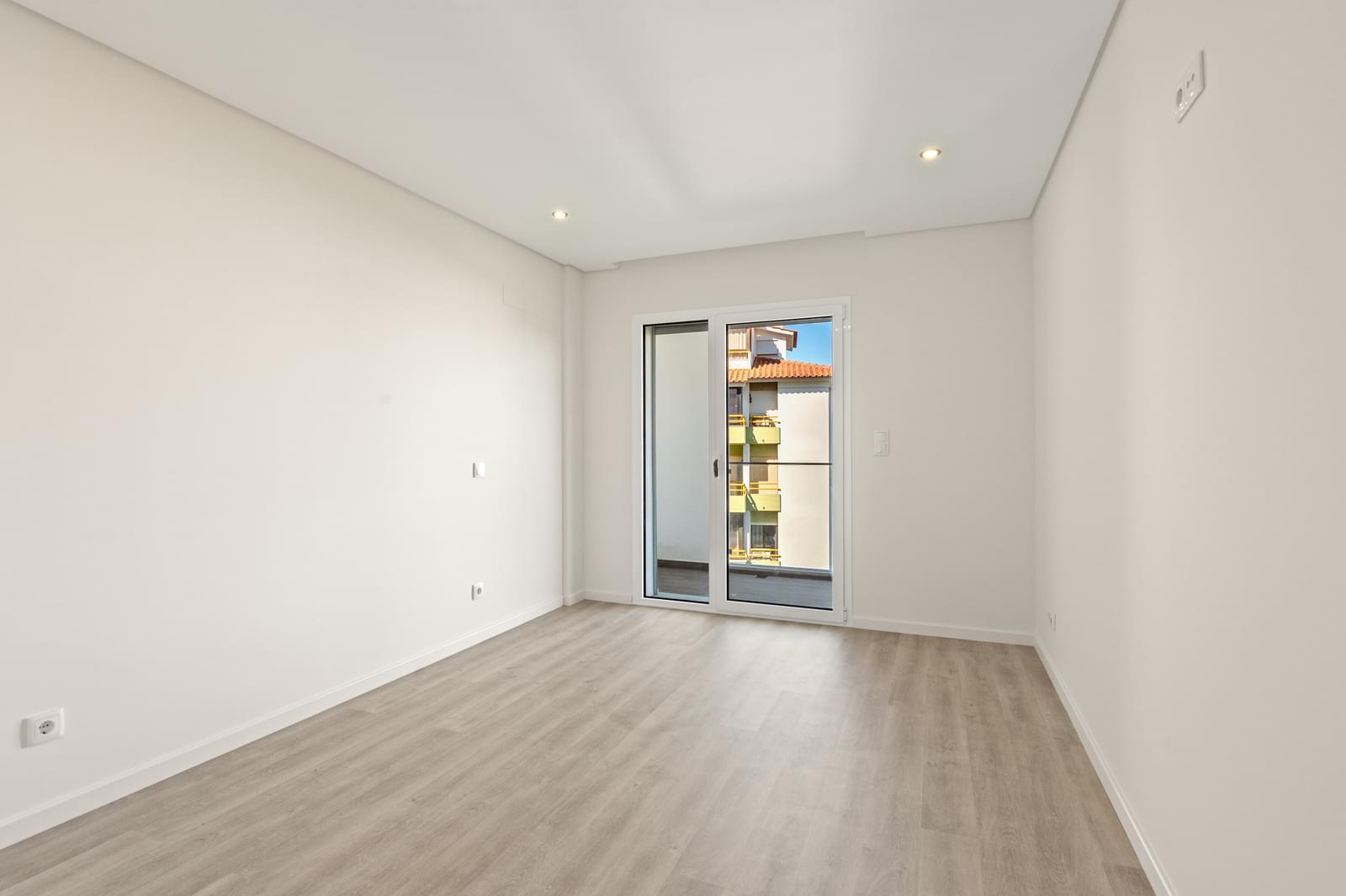 Apartamento T2 com estacionamento, Parede, Cascais - Imagem 15