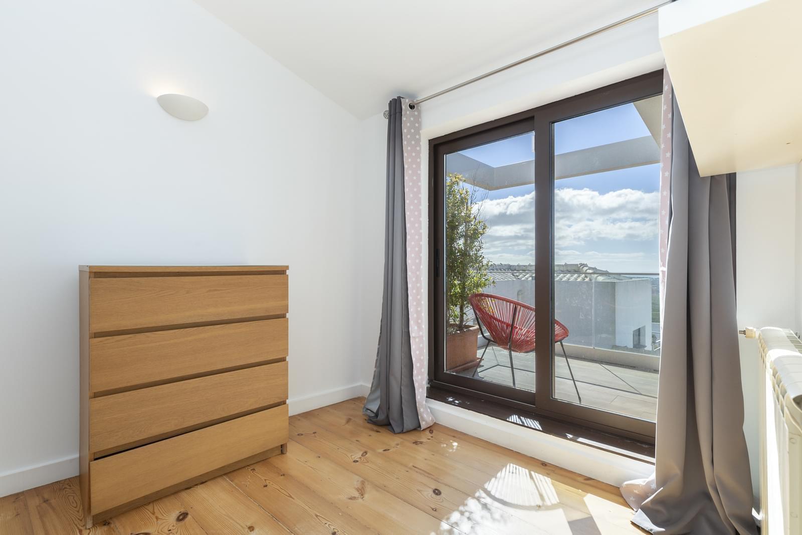 Moradia T3 + 1 com piscina, Biscaia, Cascais - Imagem 39