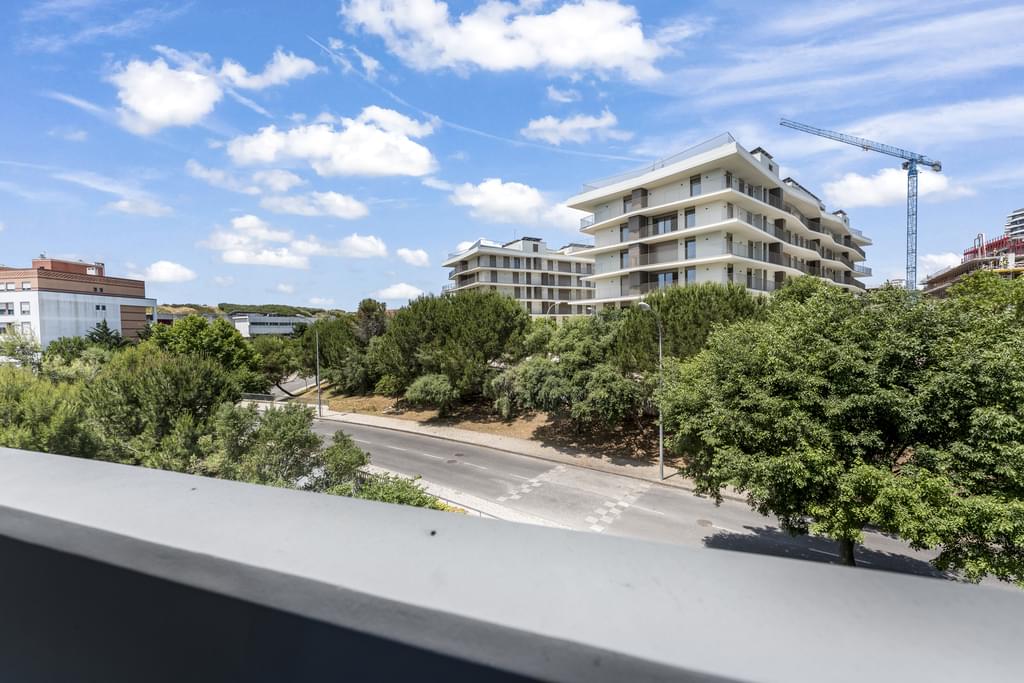 2 Bedroom Apartment with parking, Miraflores, Oeiras 2774878553