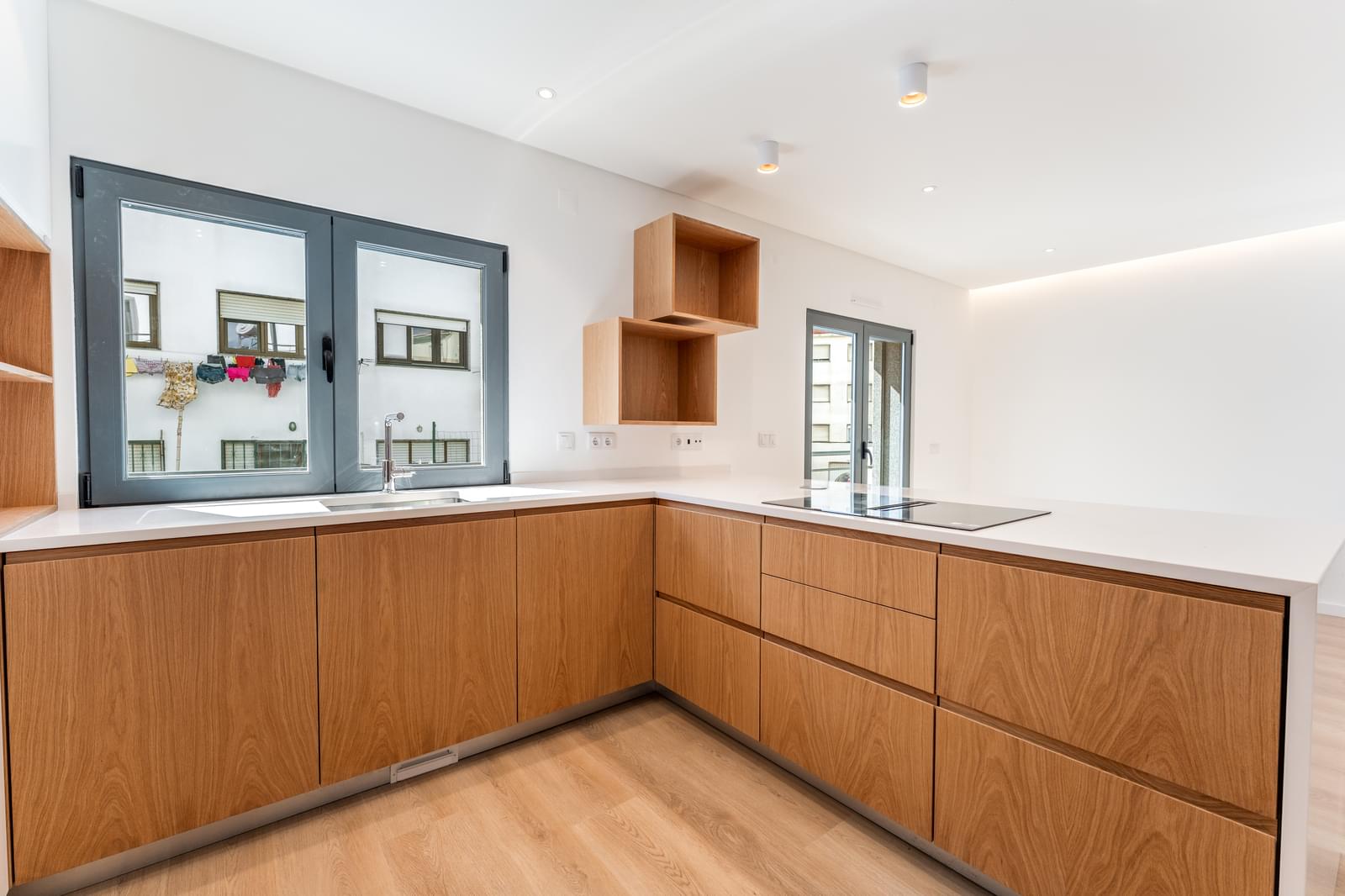 Moradia T3 com jardim, Cascais - Imagem 2