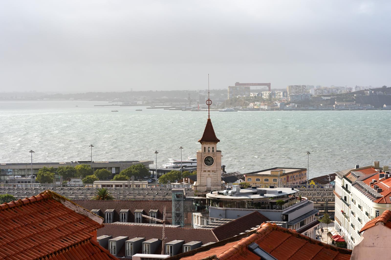 Apartamento T2 com vista, Santa Catarina, Lisboa - Imagem 4
