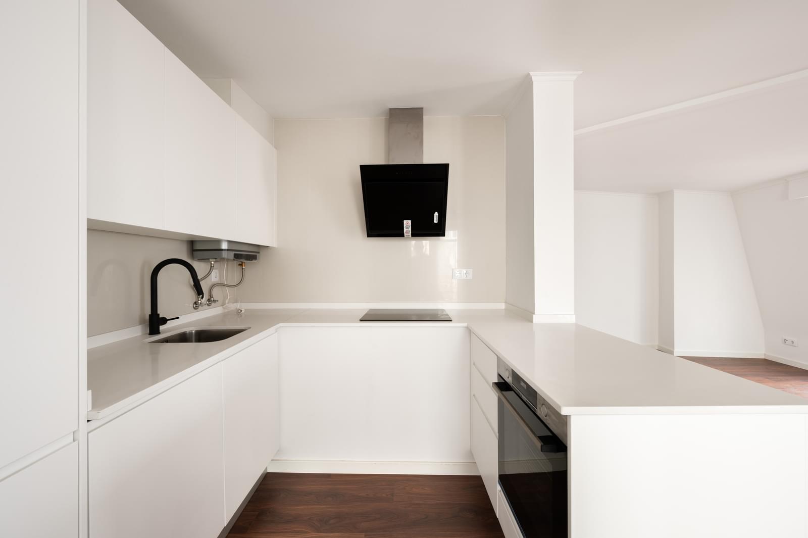 Apartamento T2 com vista, Santa Catarina, Lisboa - Imagem 13